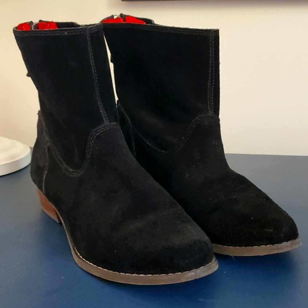 Dolce Vita Black Suede Bootie, 6